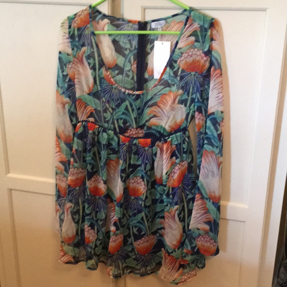 NWT TOBI Floral Swing Dress in size Small